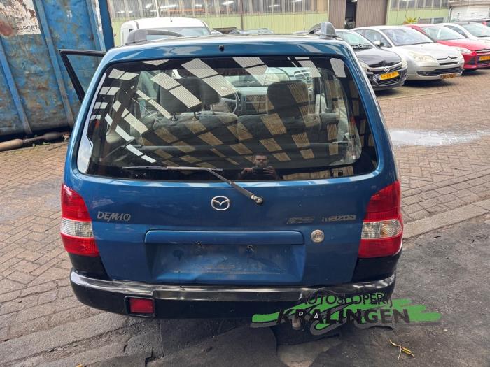 Mazda Demio 1.3 16V Sloopvoertuig (1999, Zwart)