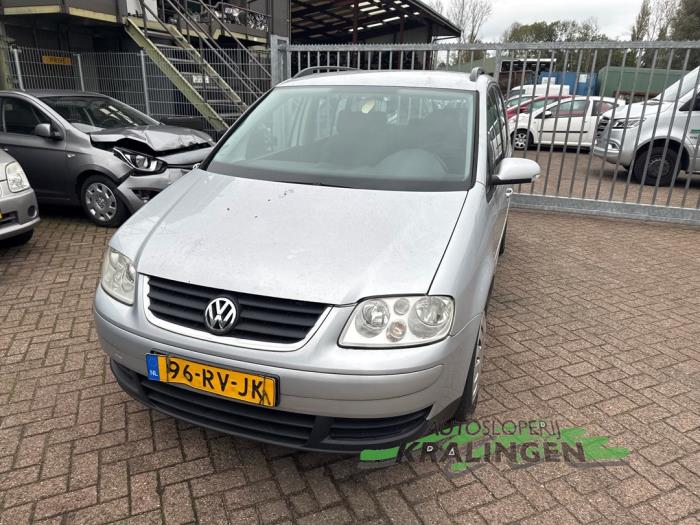 Volkswagen Touran 1.6 FSI 16V Schadevoertuig (2005, Grijs)