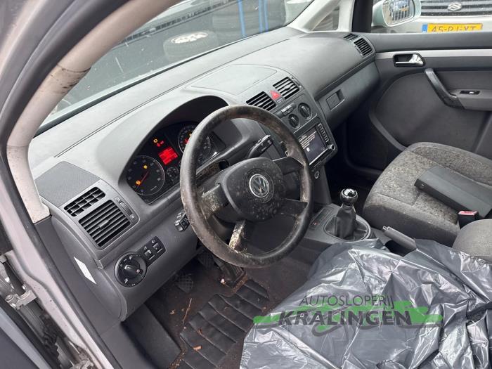 Volkswagen Touran 1.6 FSI 16V Schadevoertuig (2005, Grijs)