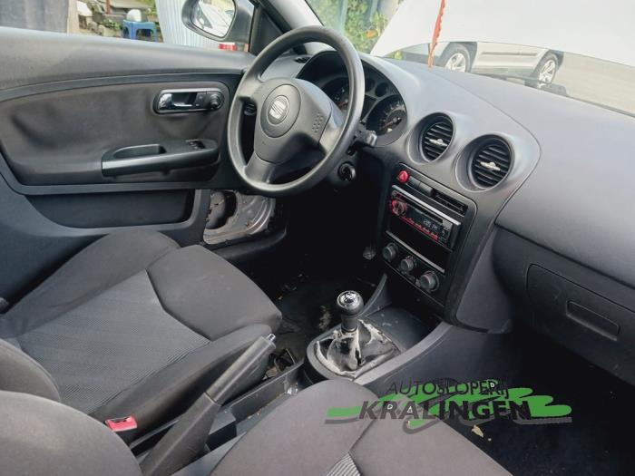 Seat Ibiza III 1.4 16V 75 Schadevoertuig (2005, Grijs)