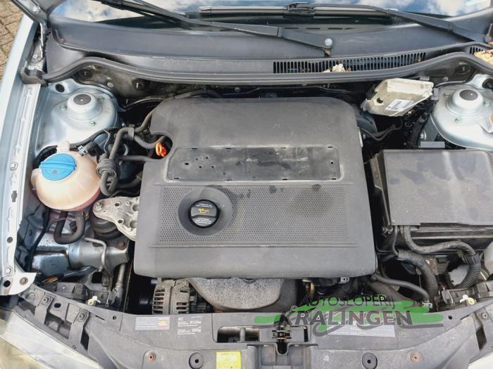 Seat Ibiza III 1.4 16V 75 Schadevoertuig (2005, Grijs)