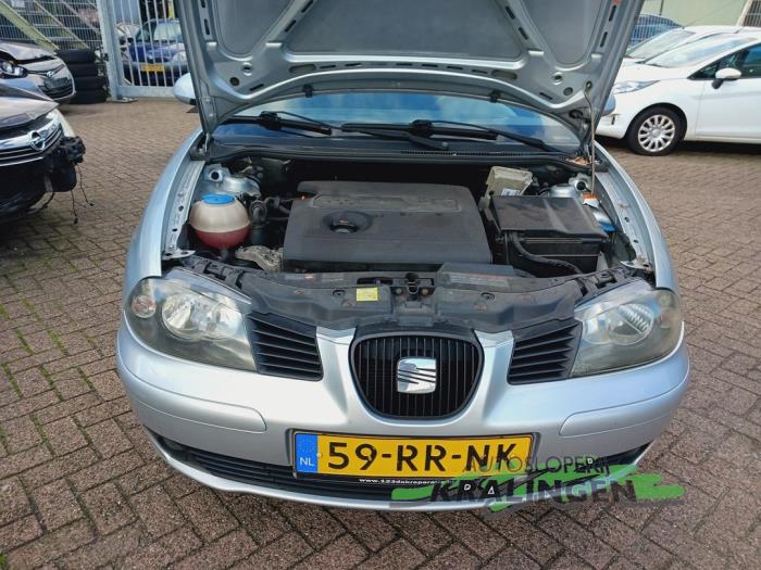 Seat Ibiza III 1.4 16V 75 Schadevoertuig (2005, Grijs)