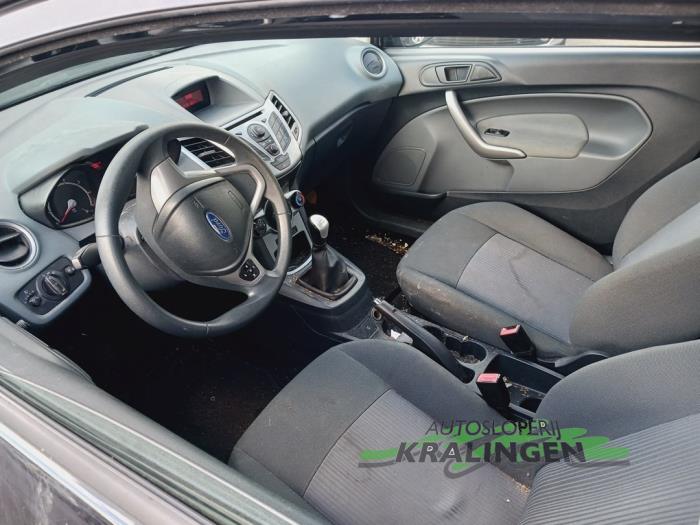 Ford Fiesta 6 1.25 16V Sloopvoertuig (2011, Zwart)