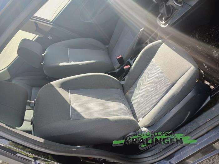 Ford Fiesta 6 1.25 16V Sloopvoertuig (2011, Zwart)