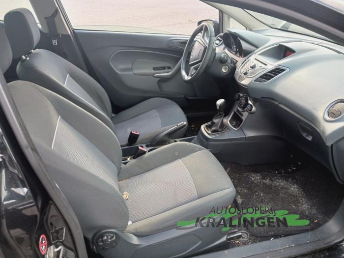 Ford Fiesta 6 1.25 16V Sloopvoertuig (2011, Zwart)