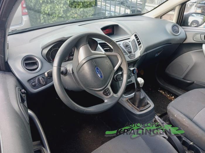 Ford Fiesta 6 1.25 16V Sloopvoertuig (2011, Zwart)