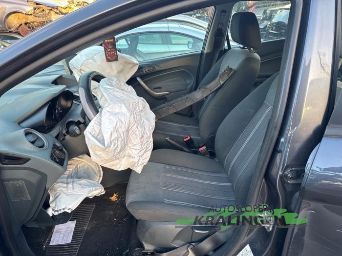 Ford Fiesta 6 1.25 16V Skrotfordon (2009, GRIJS)