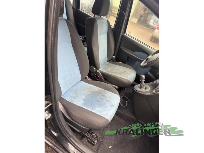 Fiat Panda 1.2 Fire Schadevoertuig (2007, Zwart)