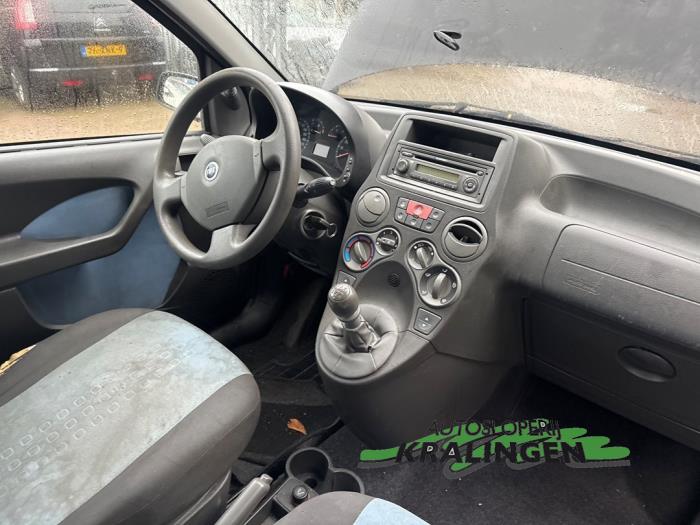 Fiat Panda 1.2 Fire Schadevoertuig (2007, Zwart)