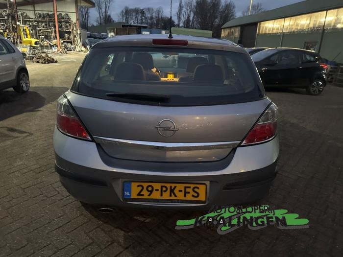 Opel Astra H 1.6 16V Twinport Schadevoertuig (2004, Grijs)