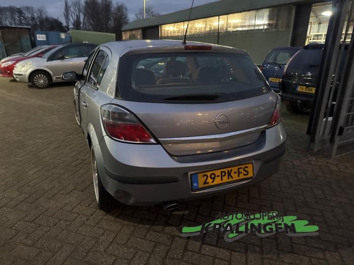 Opel Astra H 1.6 16V Twinport Schadevoertuig (2004, Grijs)