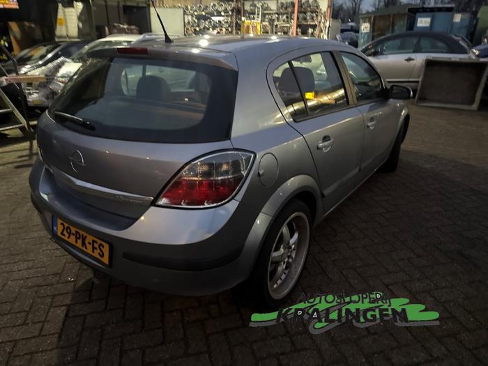 Opel Astra H 1.6 16V Twinport Schadevoertuig (2004, Grijs)