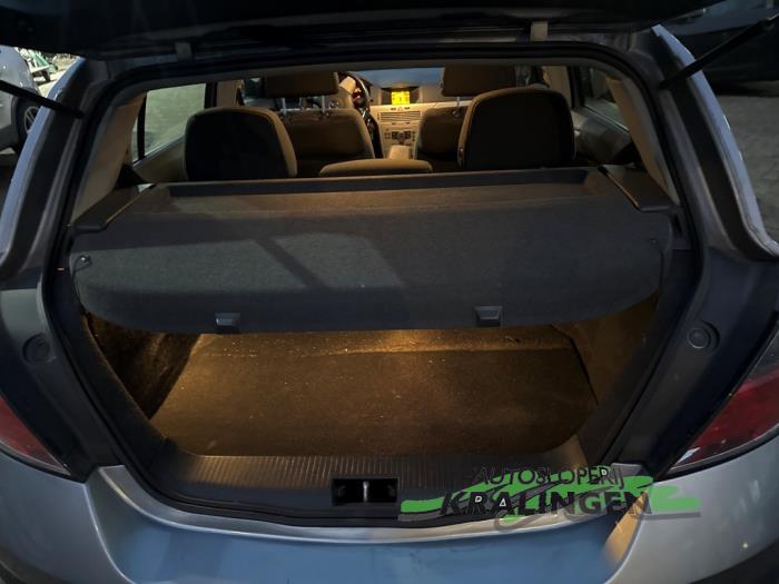 Opel Astra H 1.6 16V Twinport Schadevoertuig (2004, Grijs)