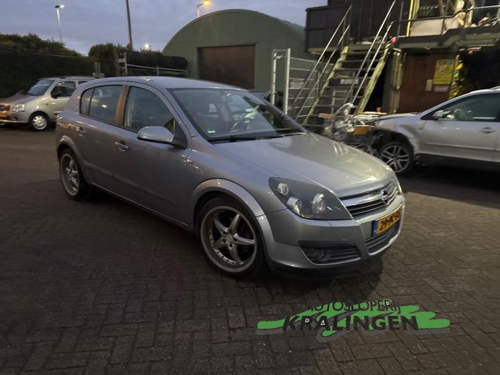 Opel Astra H 1.6 16V Twinport Schadevoertuig (2004, Grijs)