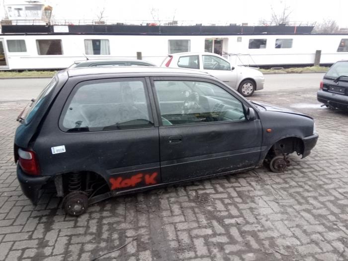 Suzuki Alto 1.0 16V Sloopvoertuig (2001, Zwart)