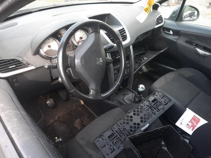 Peugeot 207 SW 1.6 16V Skrotfordon (2007, GRIJS)