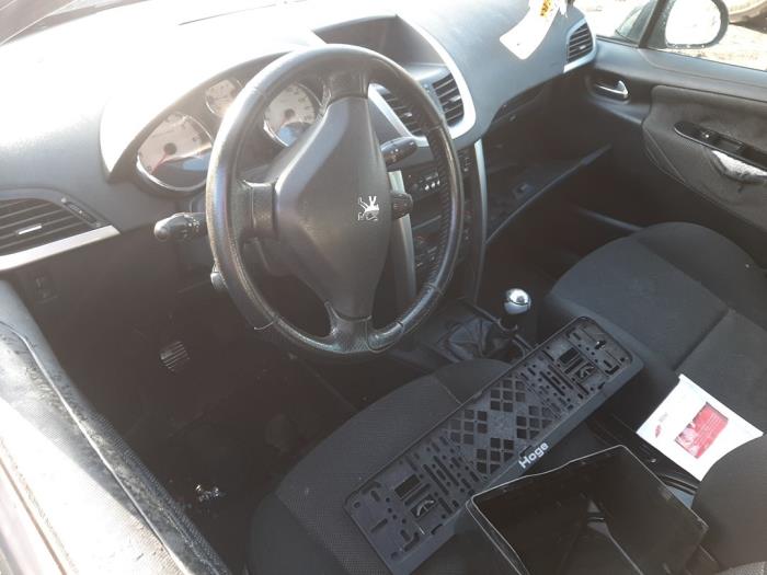 Peugeot 207 SW 1.6 16V Skrotfordon (2007, GRIJS)