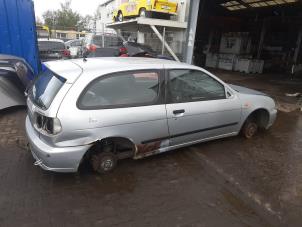 Nissan Almera 1.4 LX,GX,S 16V  (Sloop)