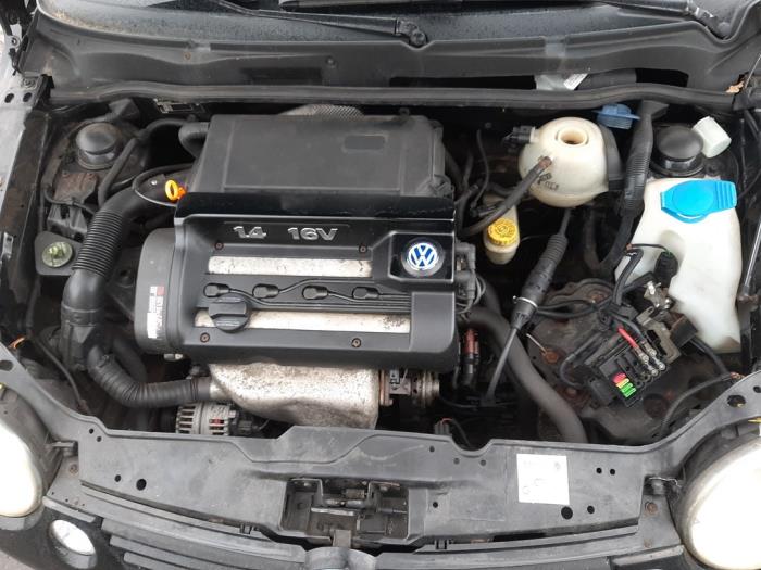 Volkswagen Lupo 1.4 16V 75 Samochód złomowany (2000, Czarny)