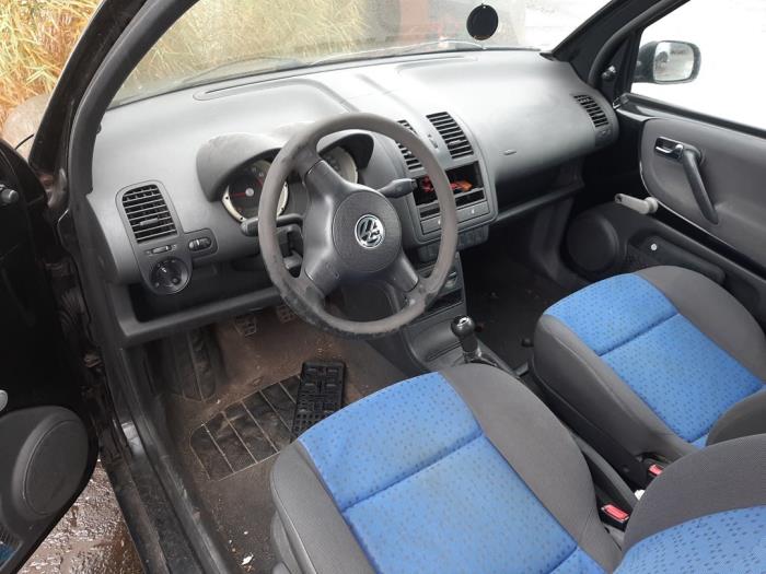 Volkswagen Lupo 1.4 16V 75 Samochód złomowany (2000, Czarny)
