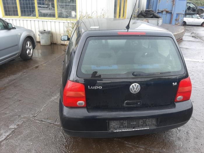 Volkswagen Lupo 1.4 16V 75 Samochód złomowany (2000, Czarny)