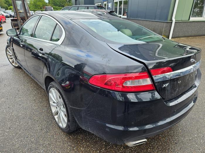 Jaguar XF 3.0 D V6 24V Sloopvoertuig (2009, Zwart)