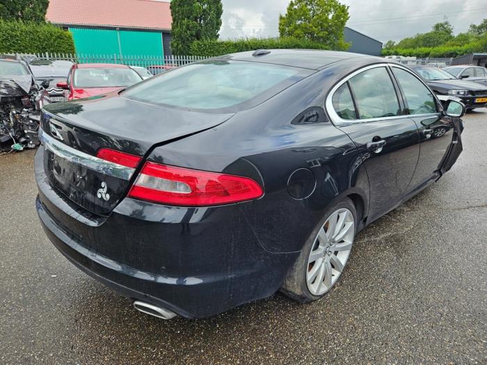Jaguar XF 3.0 D V6 24V Sloopvoertuig (2009, Zwart)