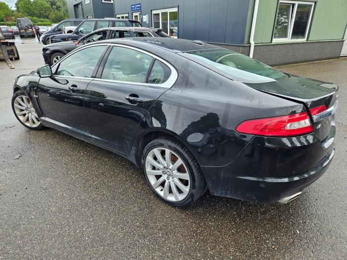 Jaguar XF 3.0 D V6 24V Sloopvoertuig (2009, Zwart)