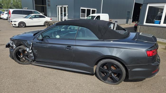 Audi A5 Cabrio 3.0 TDI V6 24V Quattro Sloopvoertuig (2017, Grijs)
