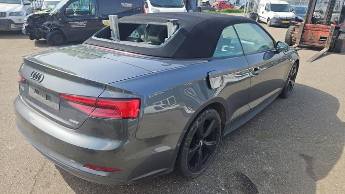 Audi A5 Cabrio 3.0 TDI V6 24V Quattro Sloopvoertuig (2017, Grijs)