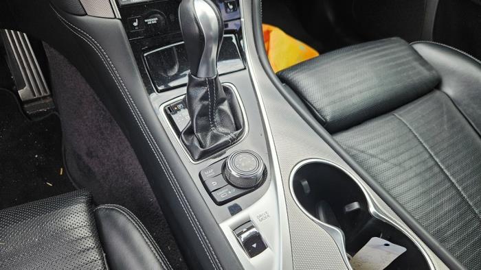 Infiniti Q50 3.5 V6 24V 50 Hybrid AWD Skrotfordon (2014, ZWART)