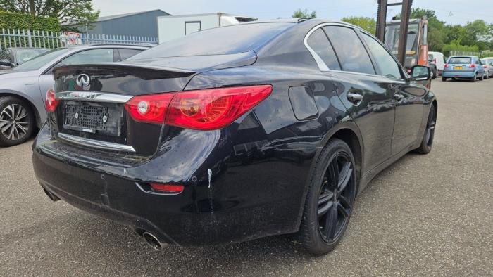 Infiniti Q50 3.5 V6 24V 50 Hybrid AWD Skrotfordon (2014, ZWART)