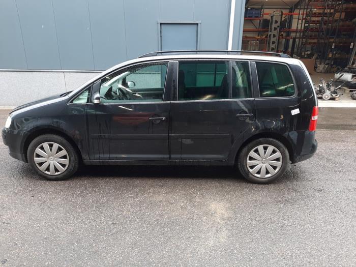 Volkswagen Touran 1.6 FSI 16V Sloopvoertuig (2004, Zwart)