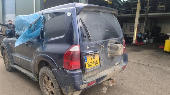 Mitsubishi Pajero Hardtop 3.2 DI-D 16V Skrotfordon (2006)