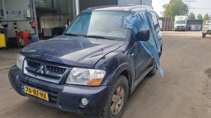 Mitsubishi Pajero Hardtop 3.2 DI-D 16V Skrotfordon (2006)
