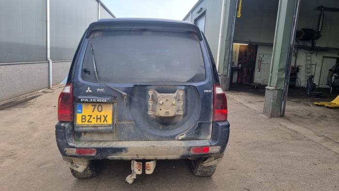 Mitsubishi Pajero Hardtop 3.2 DI-D 16V Skrotfordon (2006)
