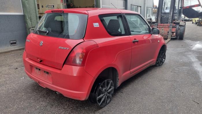 Suzuki Swift 1.3 VVT 16V Sloopvoertuig (2006, Rood)