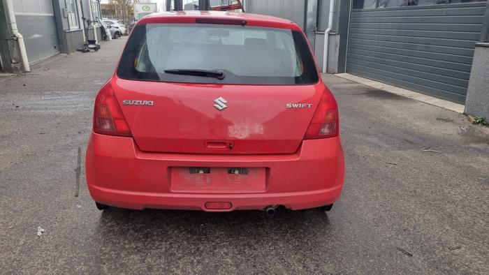 Suzuki Swift 1.3 VVT 16V Sloopvoertuig (2006, Rood)
