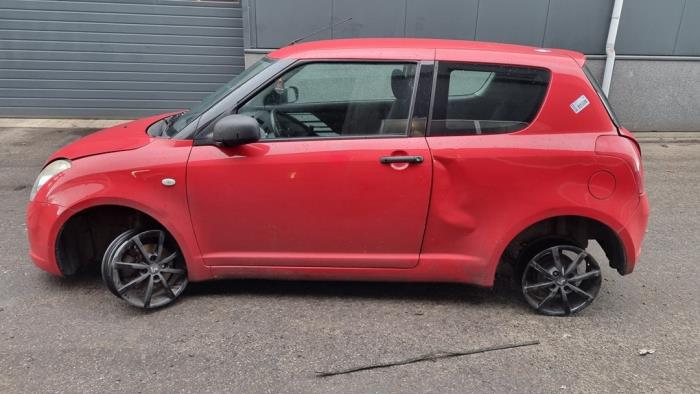Suzuki Swift 1.3 VVT 16V Sloopvoertuig (2006, Rood)