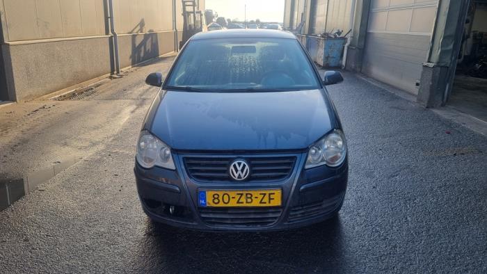 Volkswagen Polo IV 1.4 16V Skrotfordon (2008, BLAUW)