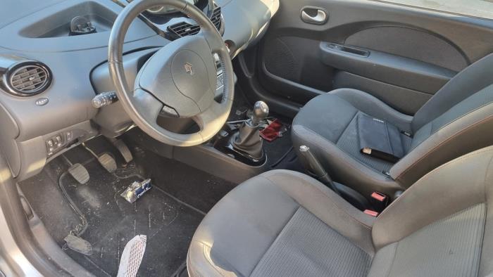 Renault Twingo II 1.2 16V Sloopvoertuig (2014)