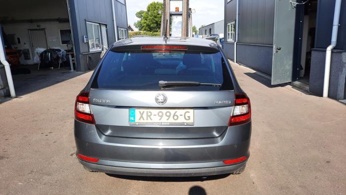 Skoda Rapid 1.0 TSI 12V Sloopvoertuig (2019, Grijs)