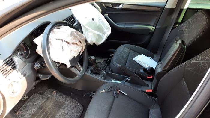 Skoda Rapid 1.0 TSI 12V Sloopvoertuig (2019, Grijs)