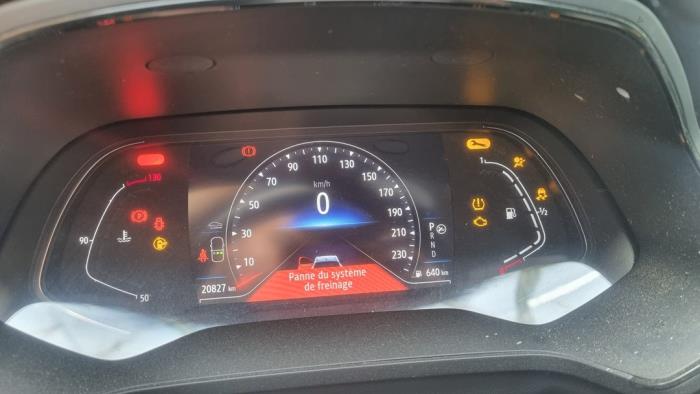 Renault Captur II 1.3 Mild Hybrid 140, TCe 140 16V Sloopvoertuig (2024, Zwart)