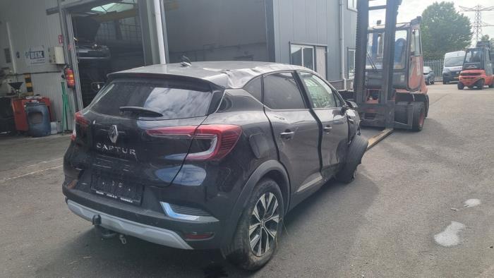 Renault Captur II 1.3 Mild Hybrid 140, TCe 140 16V Sloopvoertuig (2024, Zwart)