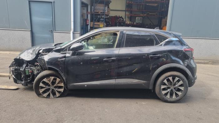 Renault Captur II 1.3 Mild Hybrid 140, TCe 140 16V Sloopvoertuig (2024, Zwart)