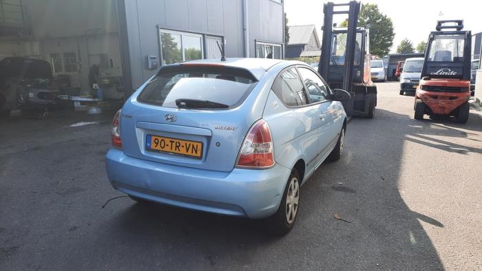 Hyundai Accent 1.4i 16V Sloopvoertuig (2007, Blauw)