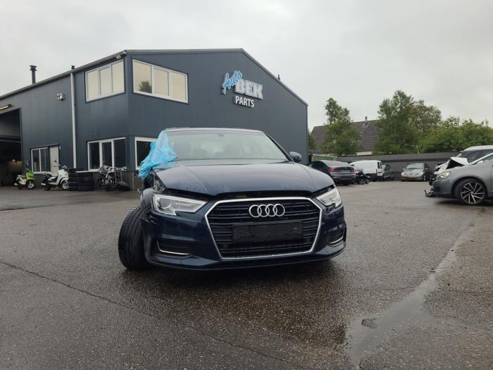 Audi A3 Limousine 2.0 TDI 16V Sloopvoertuig (2017, Blauw)