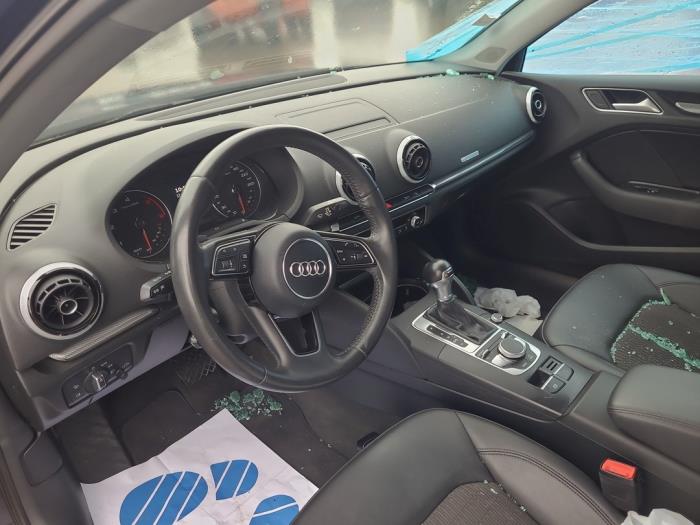 Audi A3 Limousine 2.0 TDI 16V Sloopvoertuig (2017, Blauw)