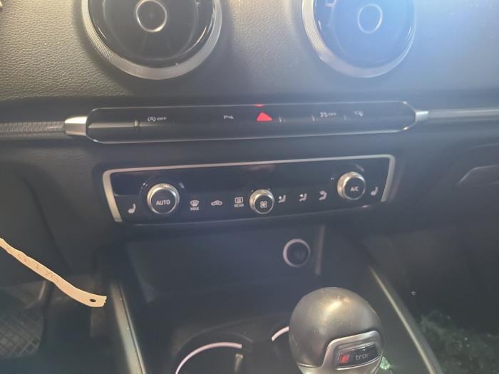 Audi A3 Limousine 2.0 TDI 16V Sloopvoertuig (2017, Blauw)